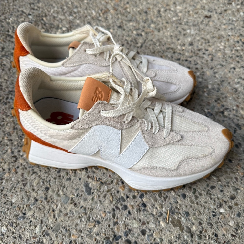 New Balance 327 EUC! Sea Salt and Rust